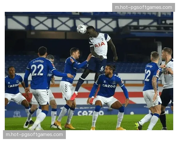 热刺10轮不胜跌至第16位，防守端场均失球1.8球暴露体系崩溃